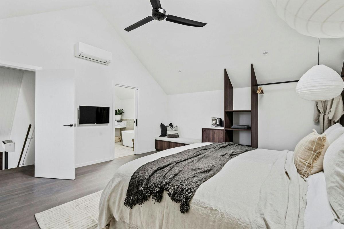 Maple Cottage Suite