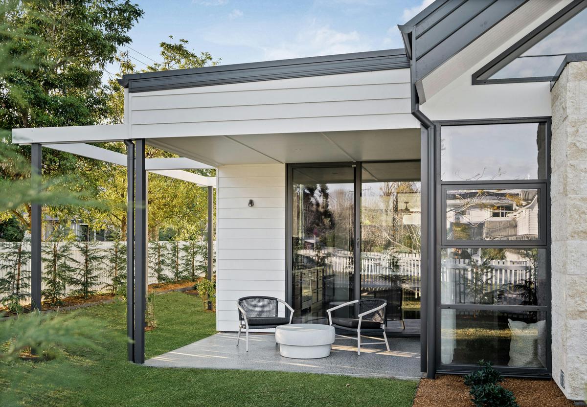 Maple Cottages Berry by Linnaeus Collection