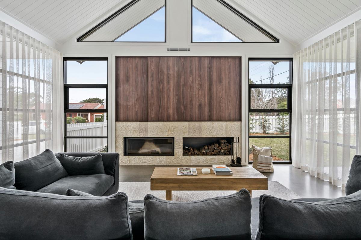 Maple Cottages Berry by Linnaeus Collection