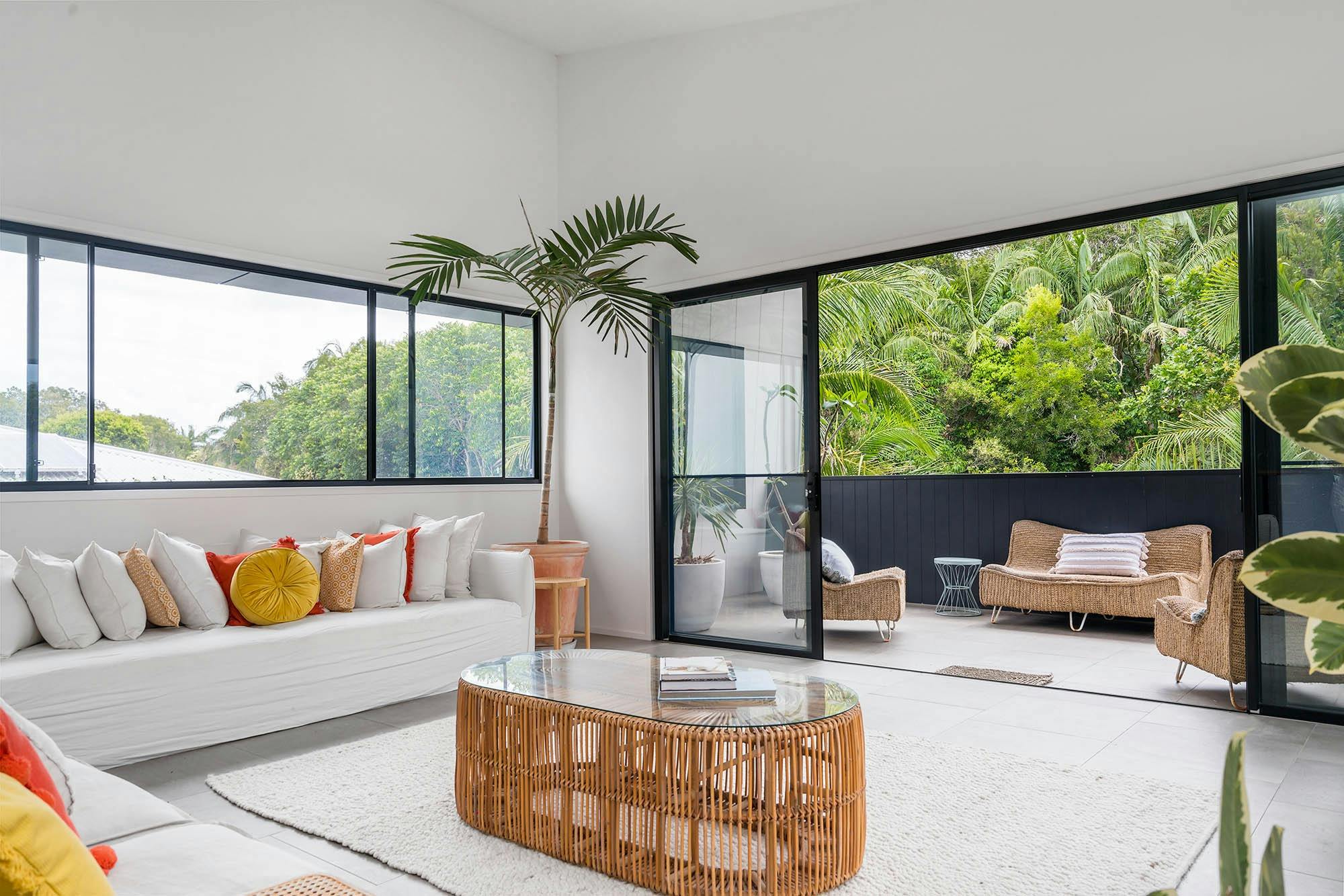 Melaleuca - Byron Bay - Living Room b