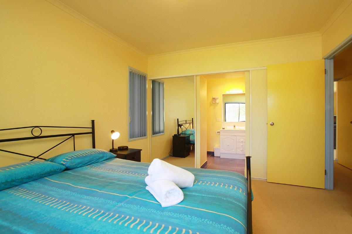 Main bedroom with queen bed