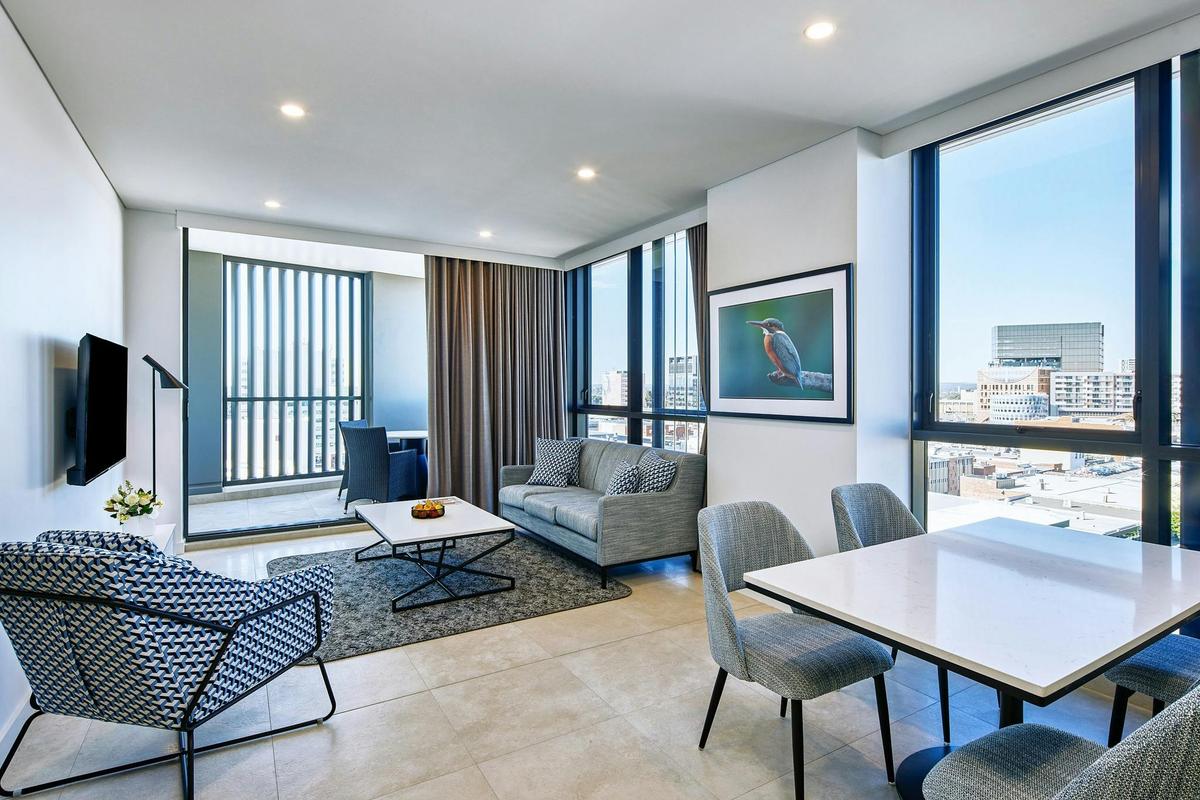 2 Bedroom Balcony Suite living area