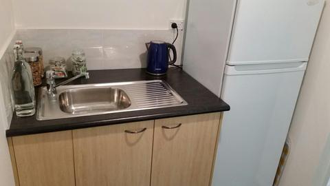 Well appointed kitchenette