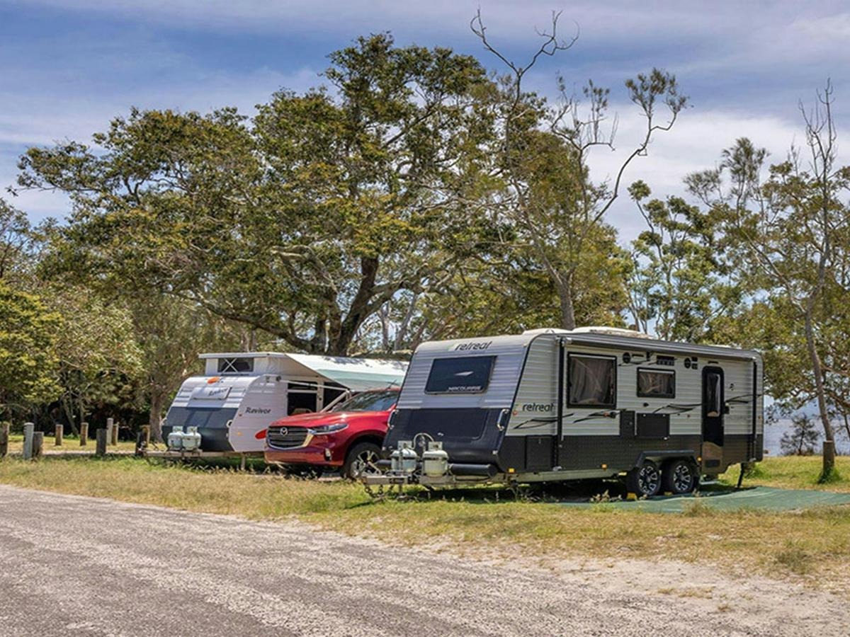 Caravan sites at Mungo Brush campground. Credit: John Spencer/DCCEEW &copy; DCCEEW