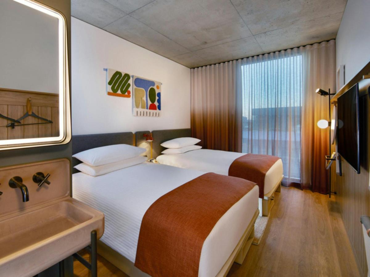 Moxy Twin Sleeper