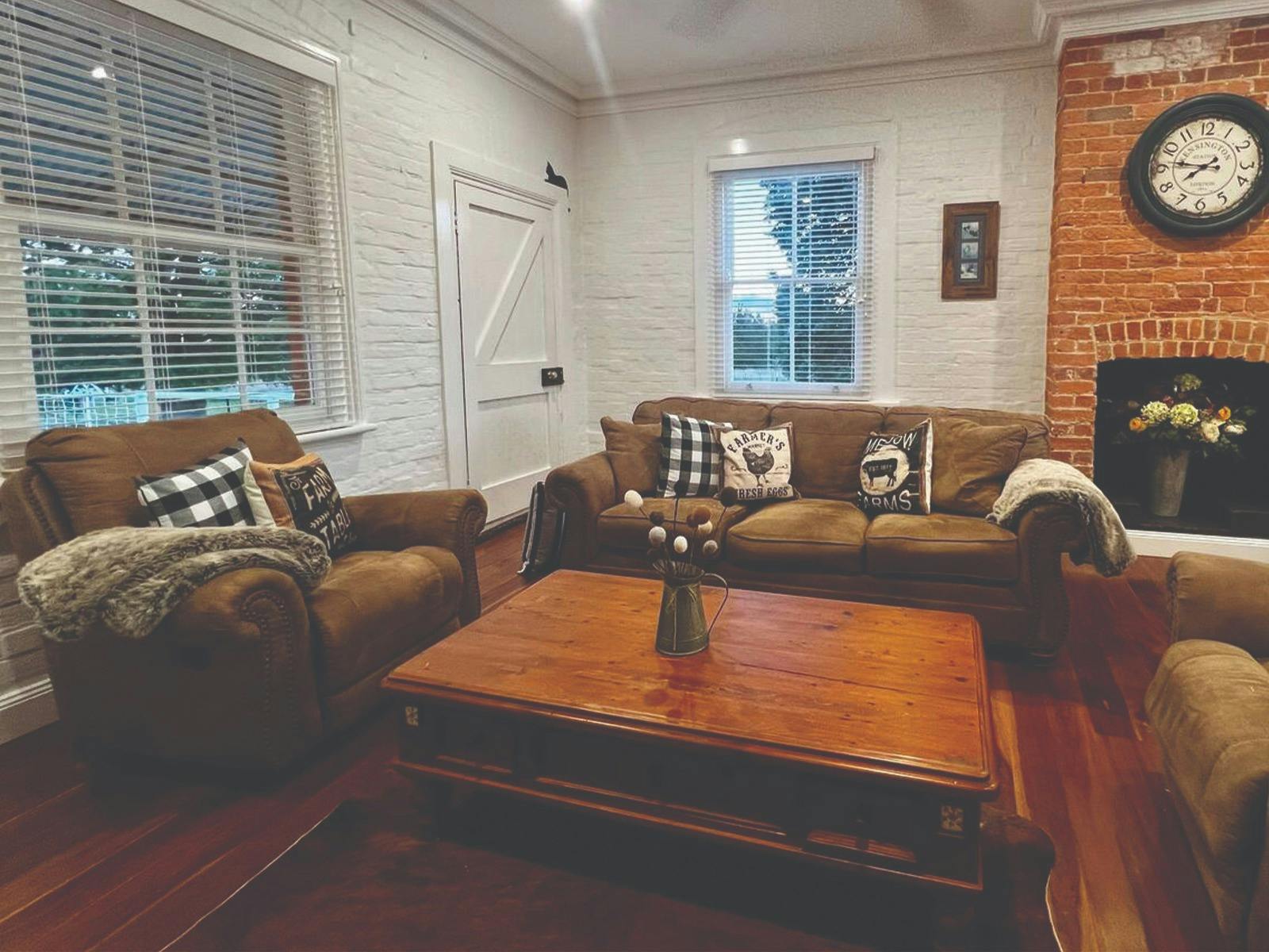 Old Caloola School House