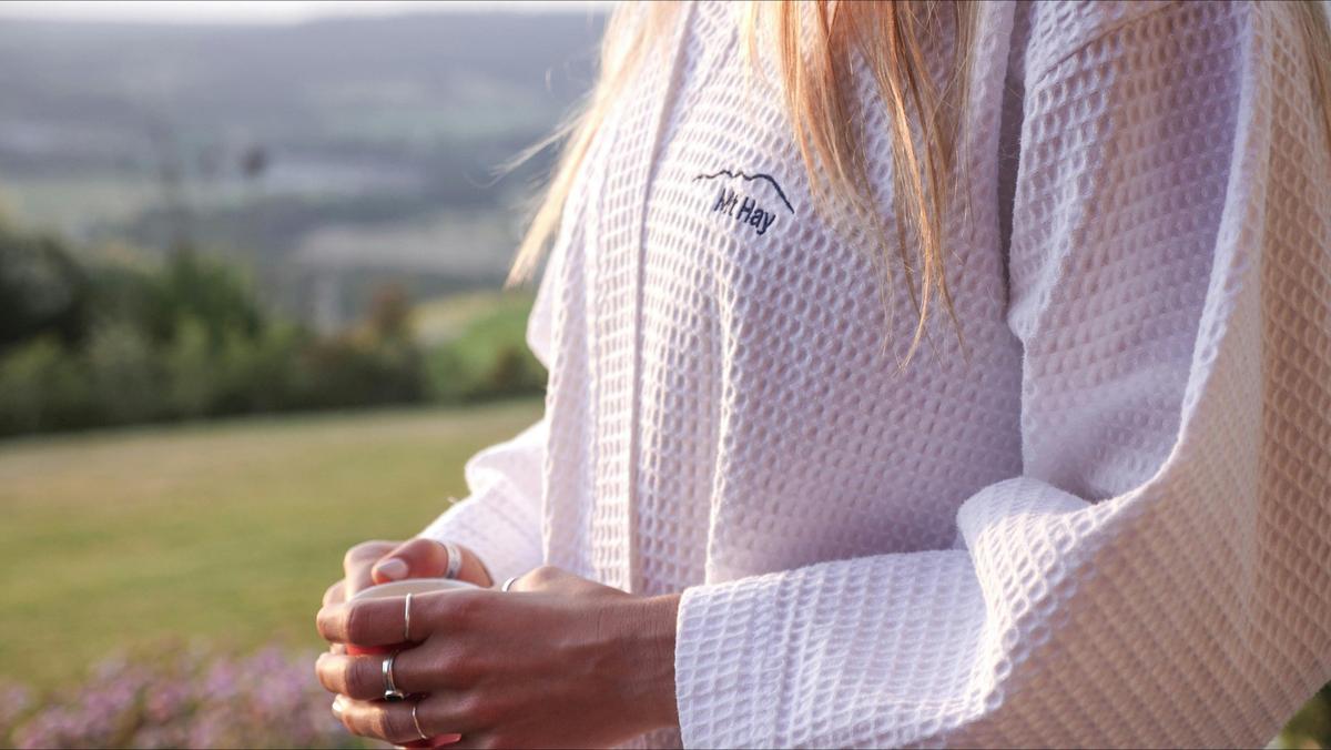 Luxury Gowns provided