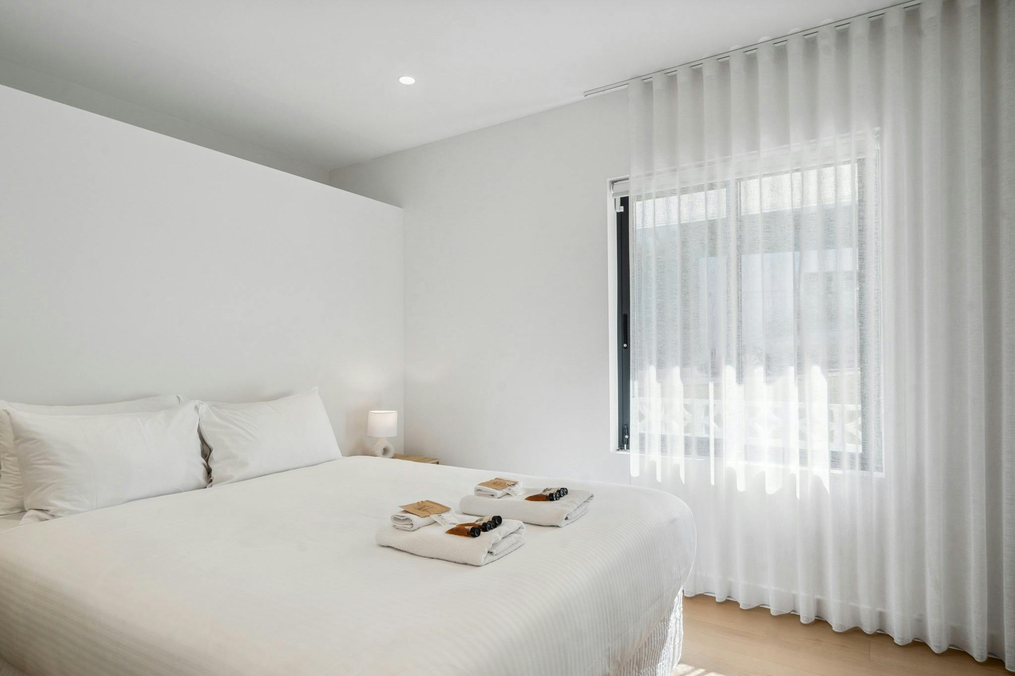 Discover the beauty and comfort of this coastal retreat, perfect for a relaxing getaway.