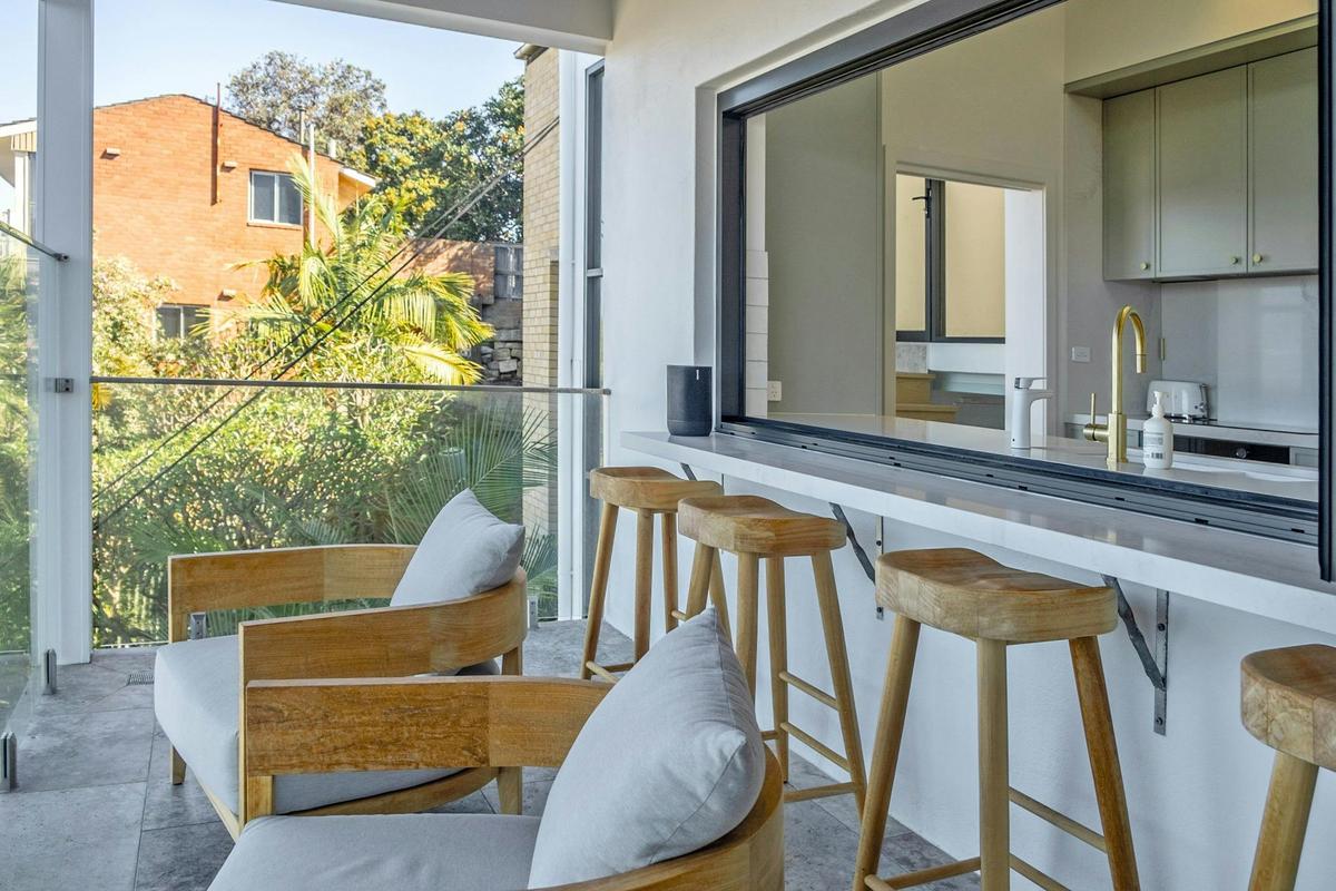 Discover the beauty and comfort of this coastal retreat, perfect for a relaxing getaway.