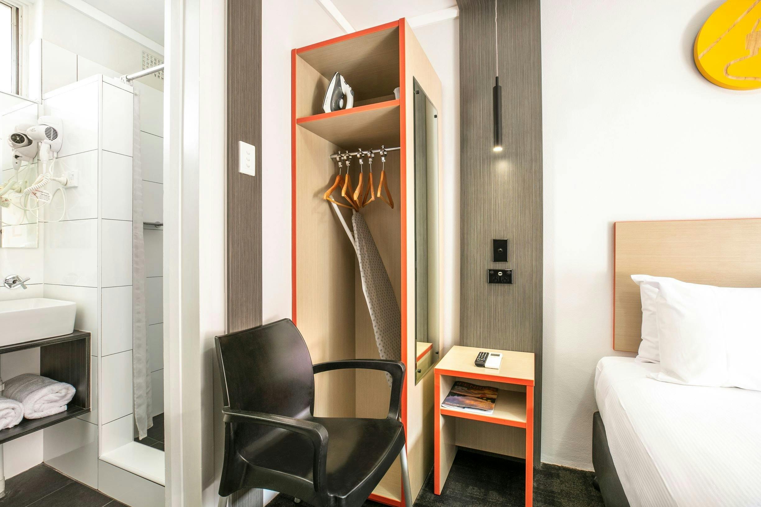 Nightcap at Jamison Hotel