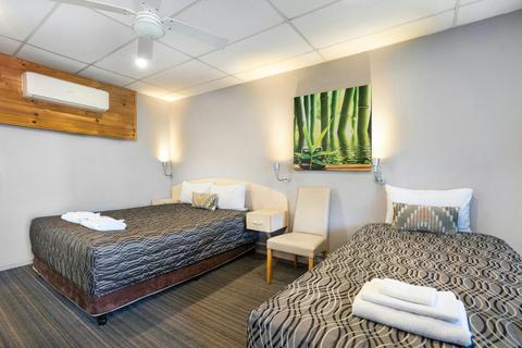 Double Twin Room