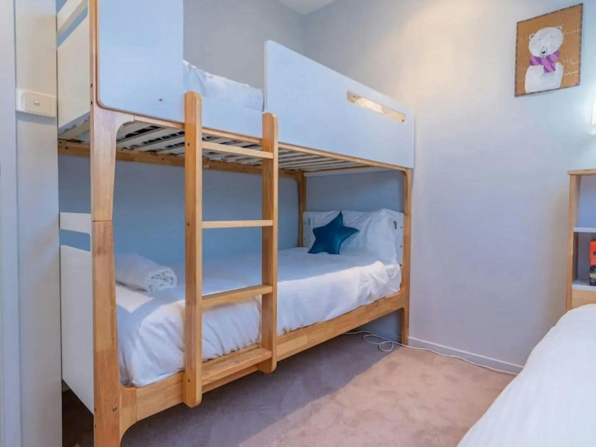 Mermaids Hideout | Bedroom 4 Bunk Bed &amp; 1 Single Bed