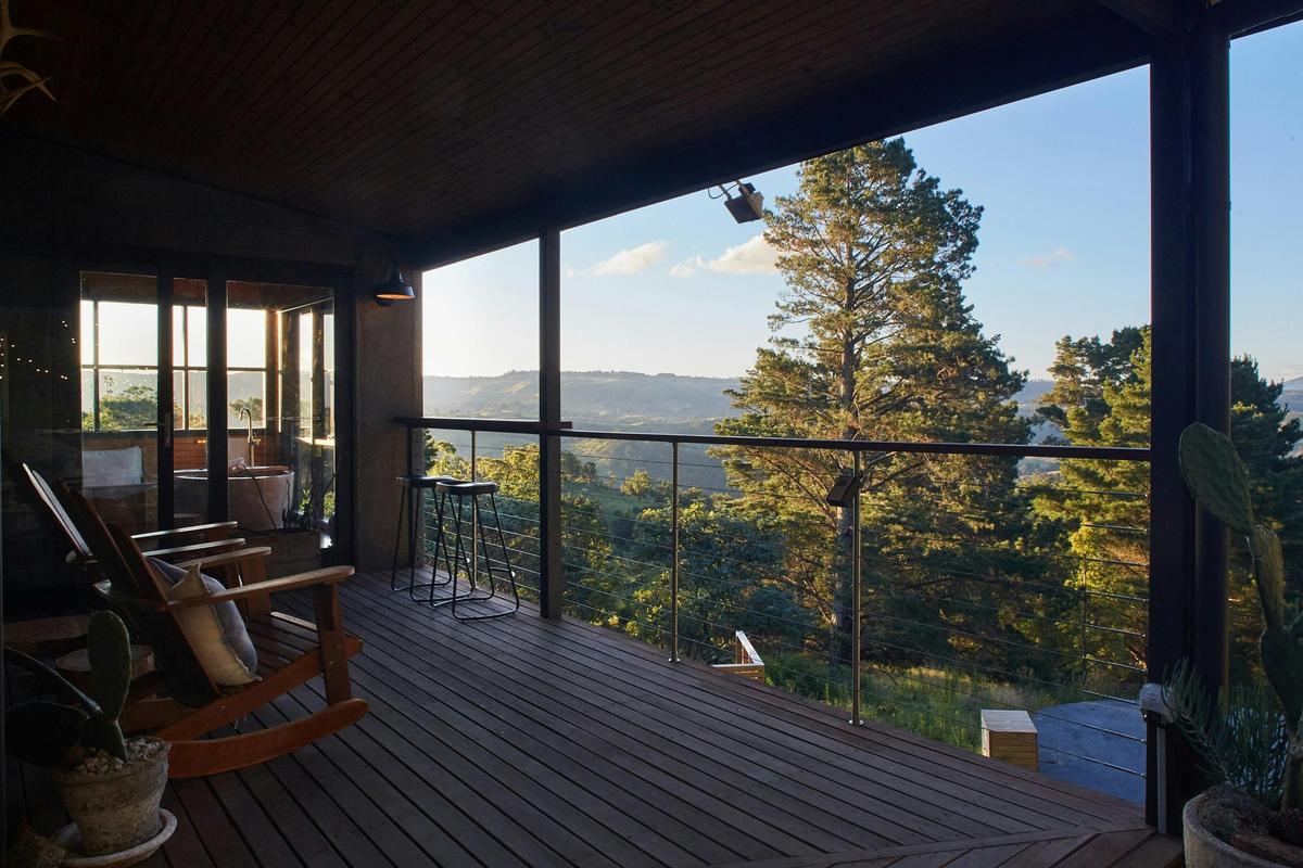 Private outdoor deck