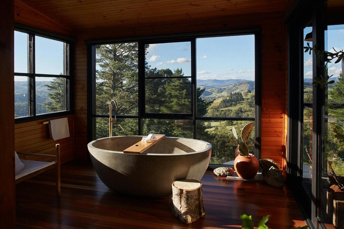 Freestanding Stone bathtub