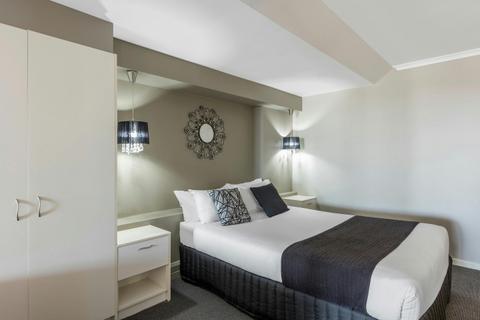 Deluxe Studio Apartment