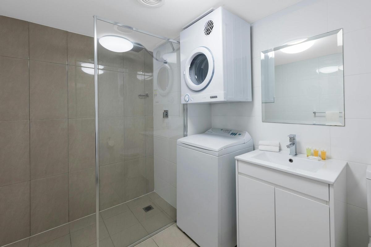 Two Bedroom Deluxe Poolside Apartment
