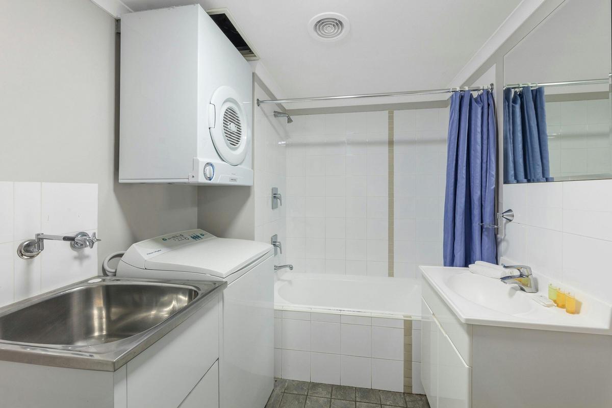 Two Bedroom Waterview Apartment