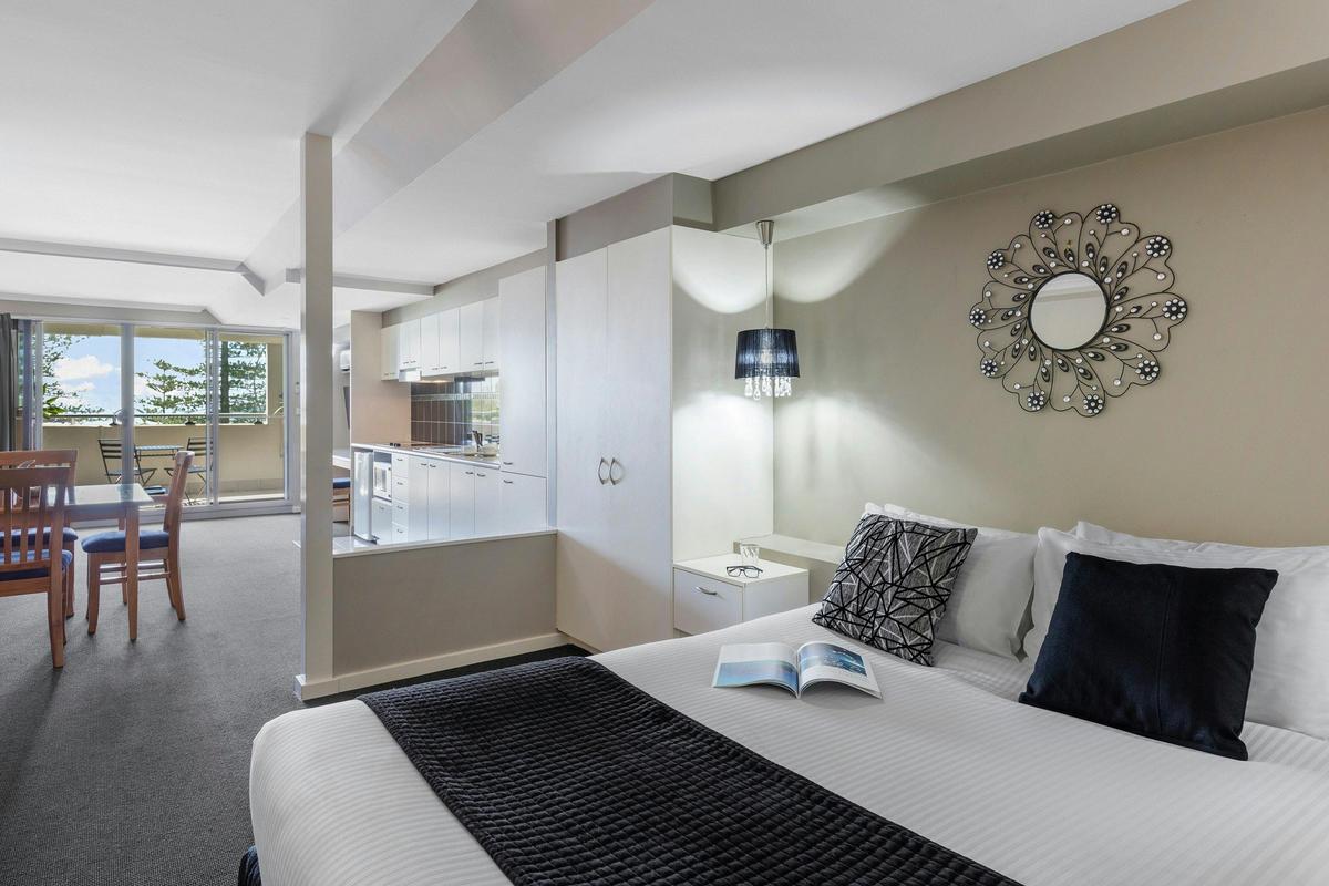 Deluxe Studio Apartment