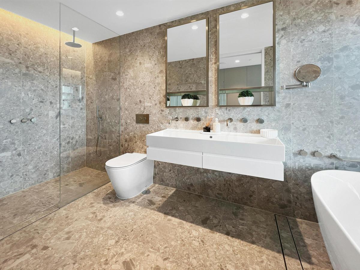 Ensuite