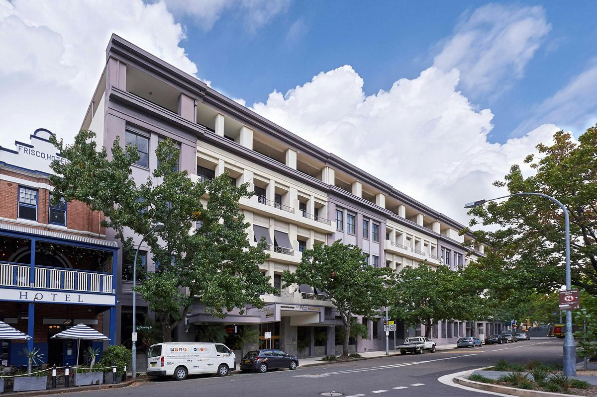 Waldorf Woolloomooloo Waters