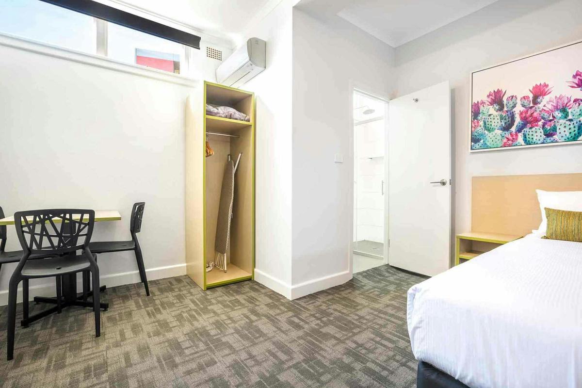 Studio Queen and Single