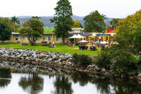 Moruya Waterfront Hotel Motel