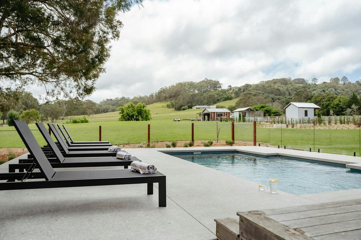 Moraea Farm Berry - Pool