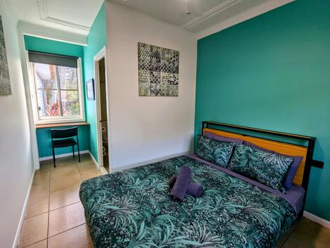 Queen room with ensuite