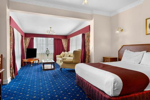 Royal Spa Suite