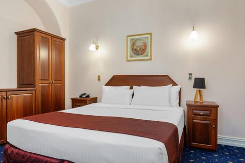 Palais Royale Boutique Hotel