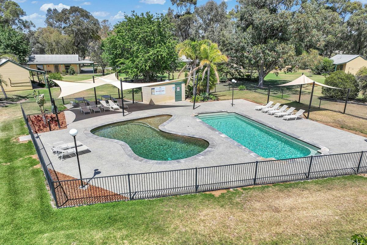 3 swimming pools