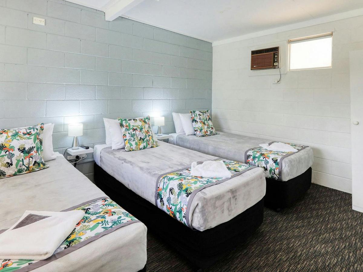 Deluxe Family Room Single Beds