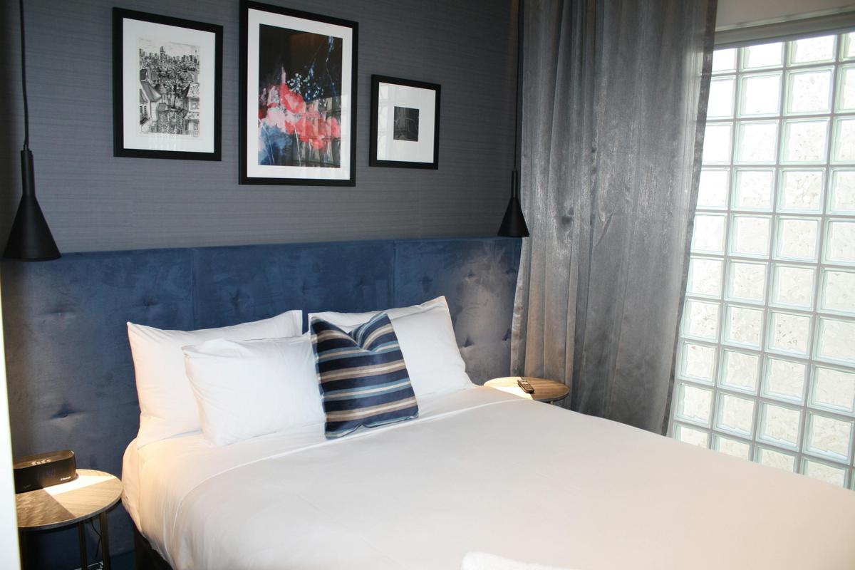 Standard Queen room
