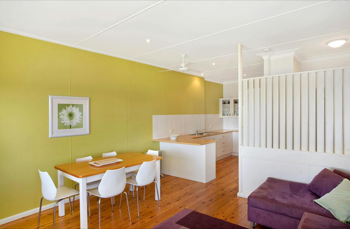 Dining area apt 1