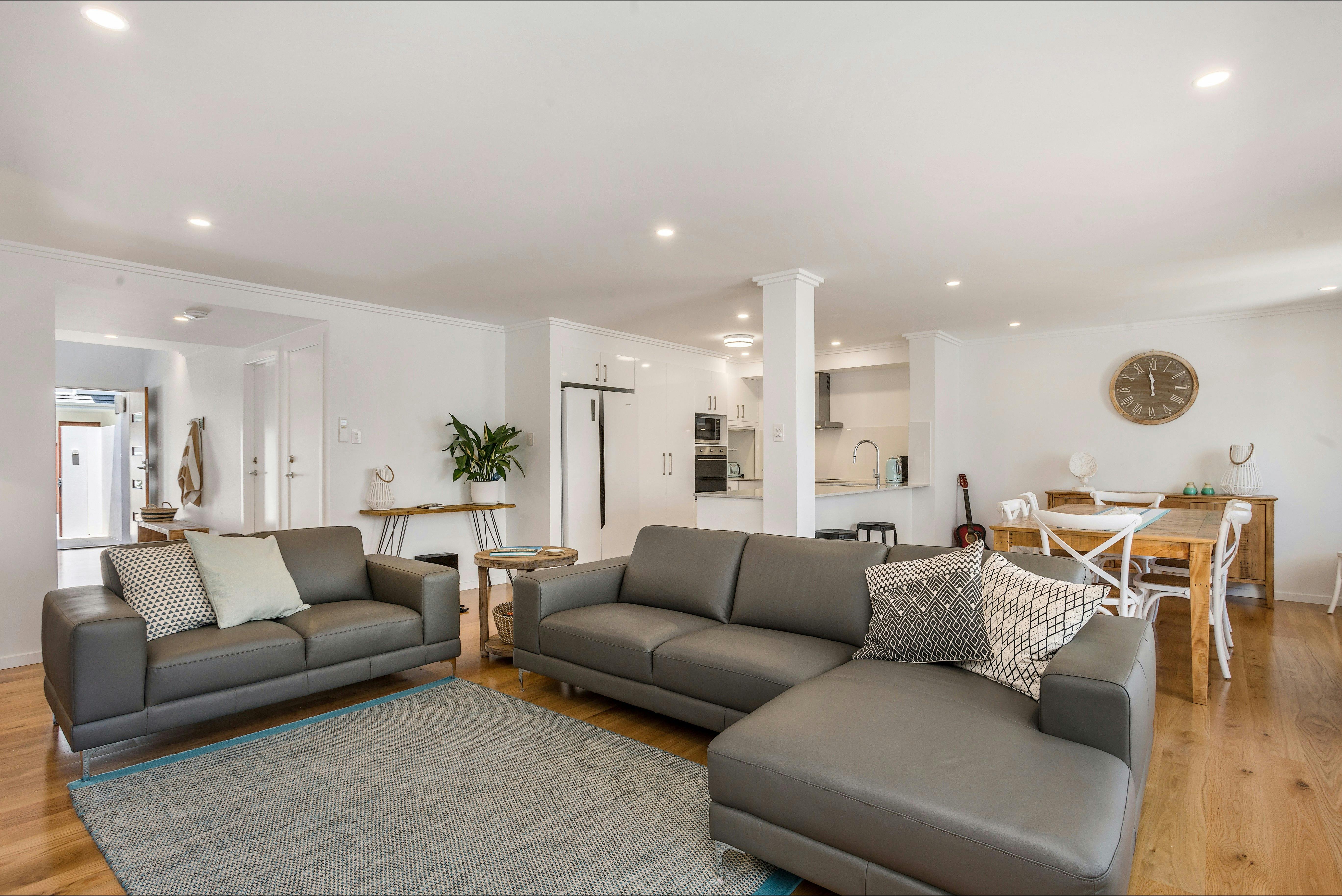 Ocean Walk - Byron Bay - Designer Lounge