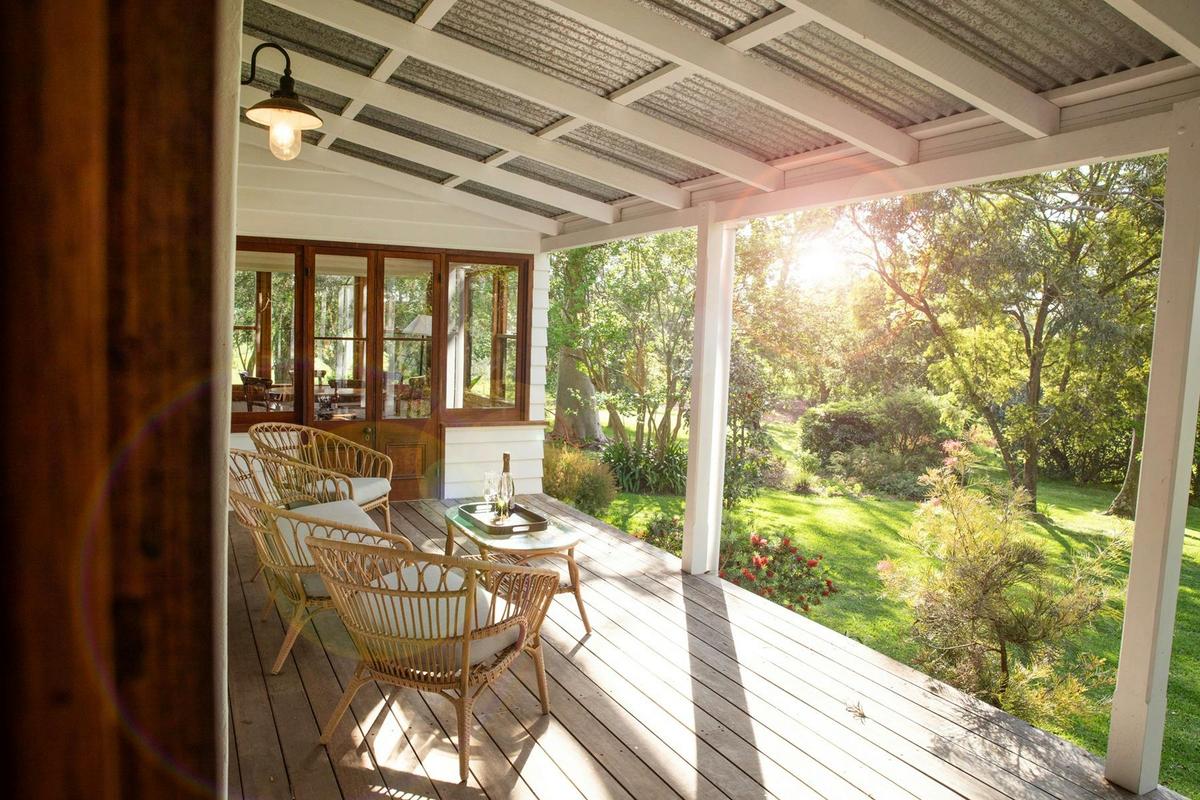 Old Duninald Verandah
