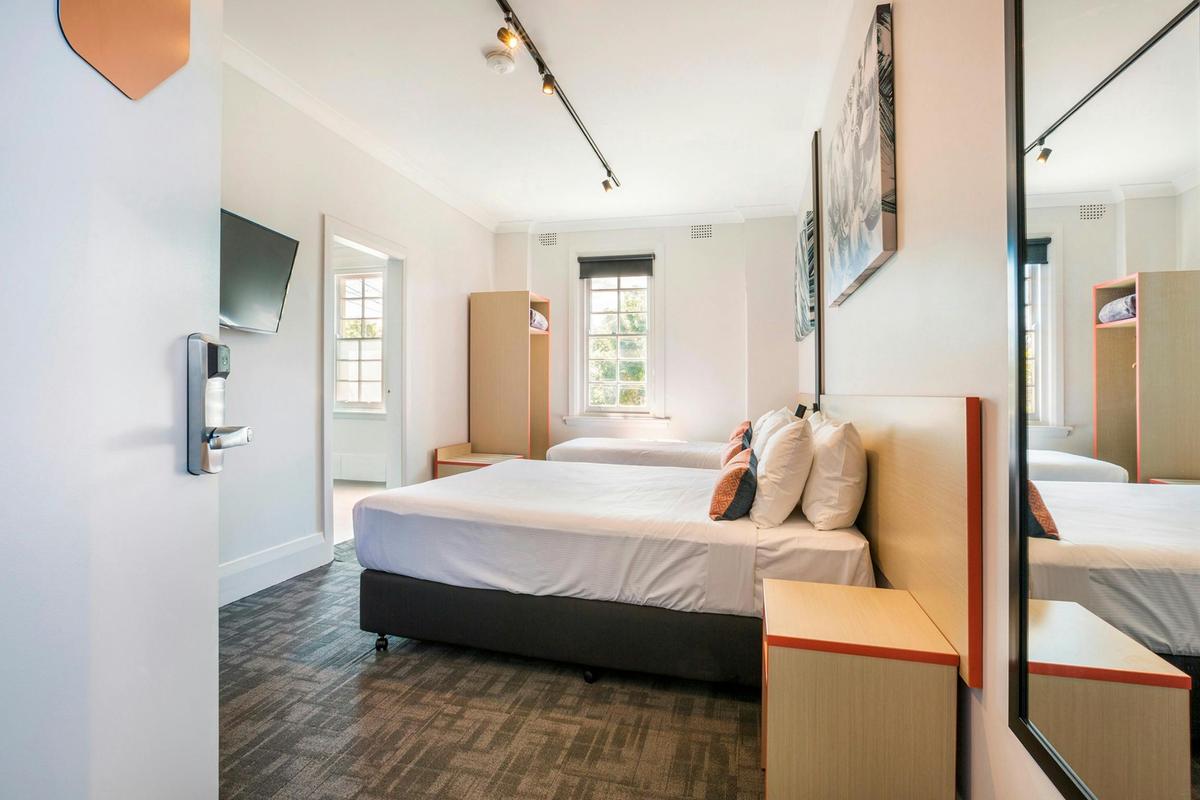 Studio Queen and Single