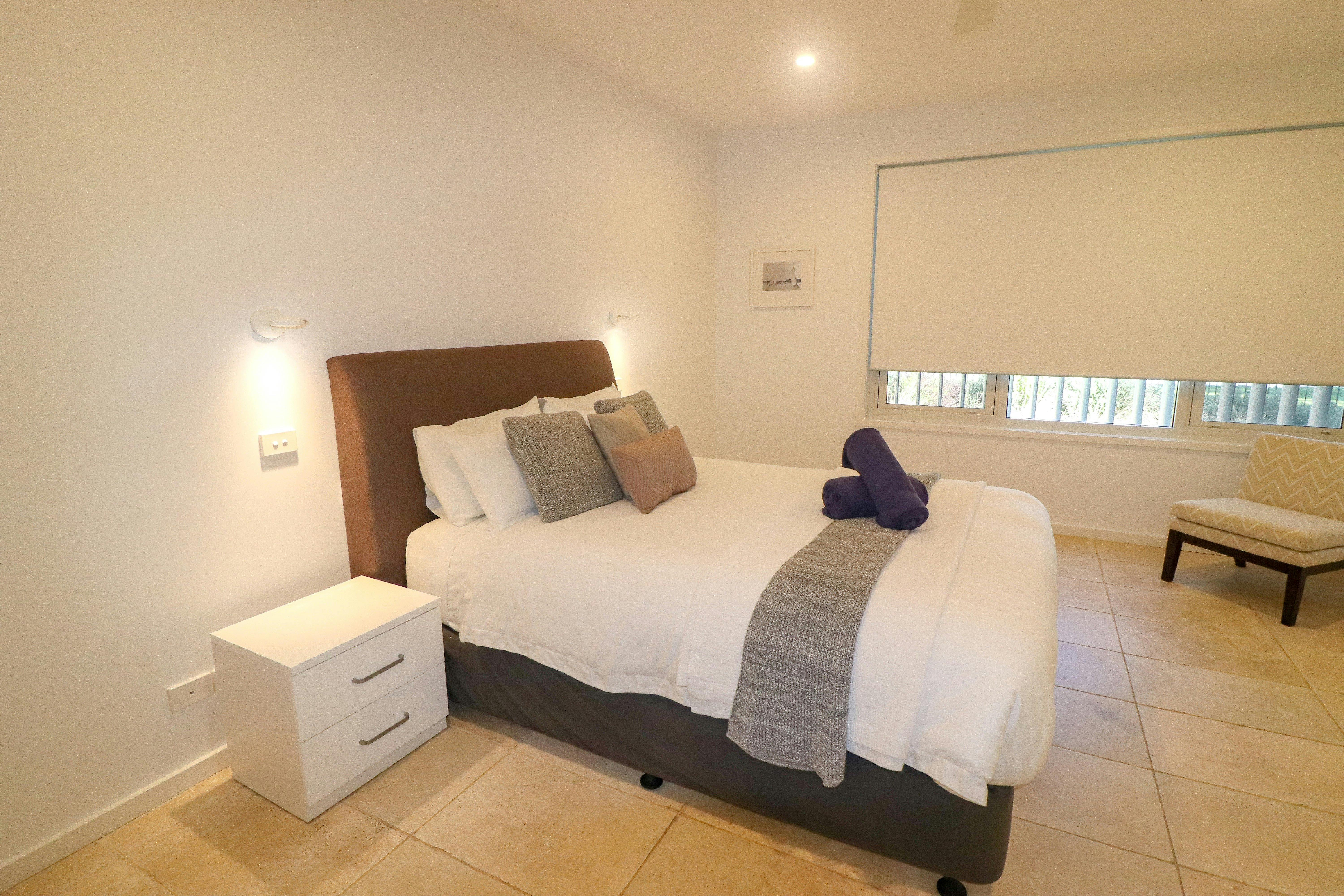 Two master bedrooms with Queen bed