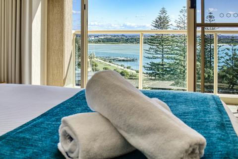 1 Bedroom Water View