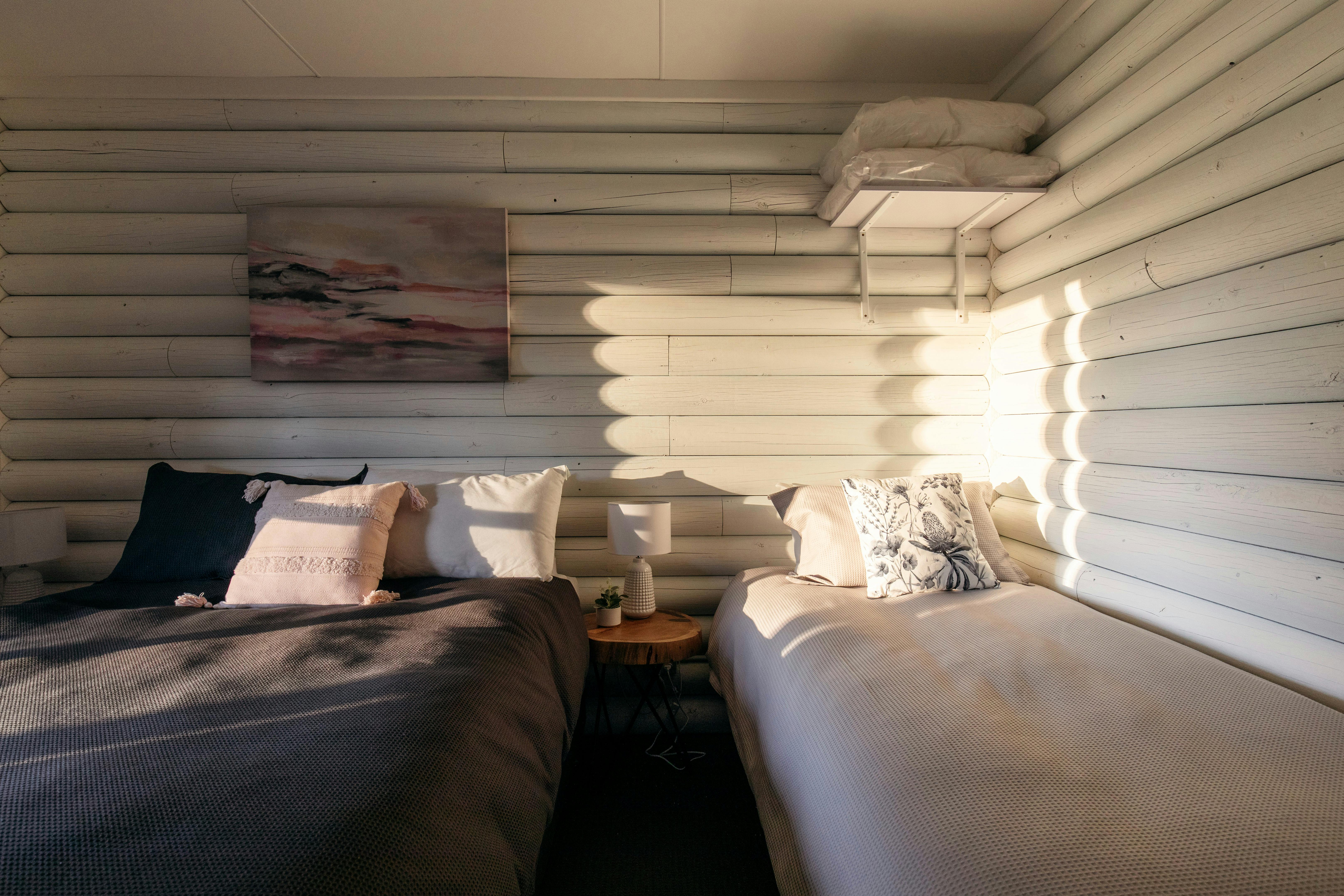 Bedroom with Queen and Single bed