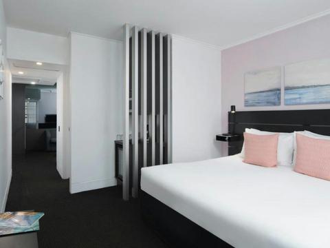 Bedroom - Park Suite - Park Regis City Centre