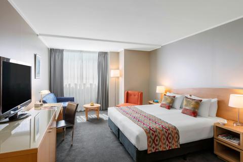Deluxe Studio Apartment