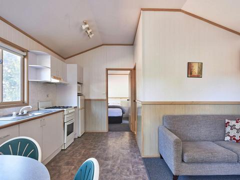 Settlers 2 bedroom cottage