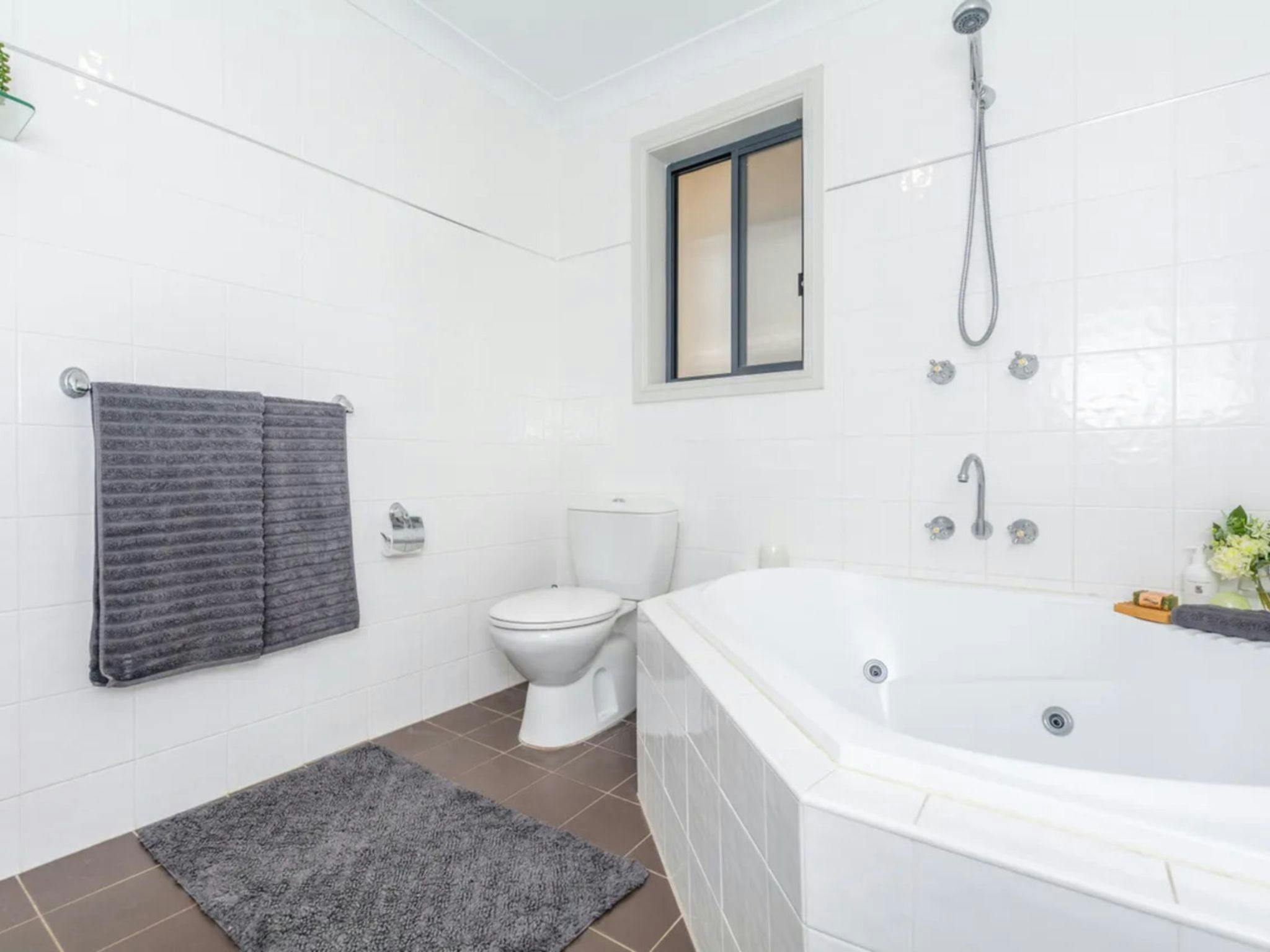 Poolside Oasis by Experience Jervis Bay