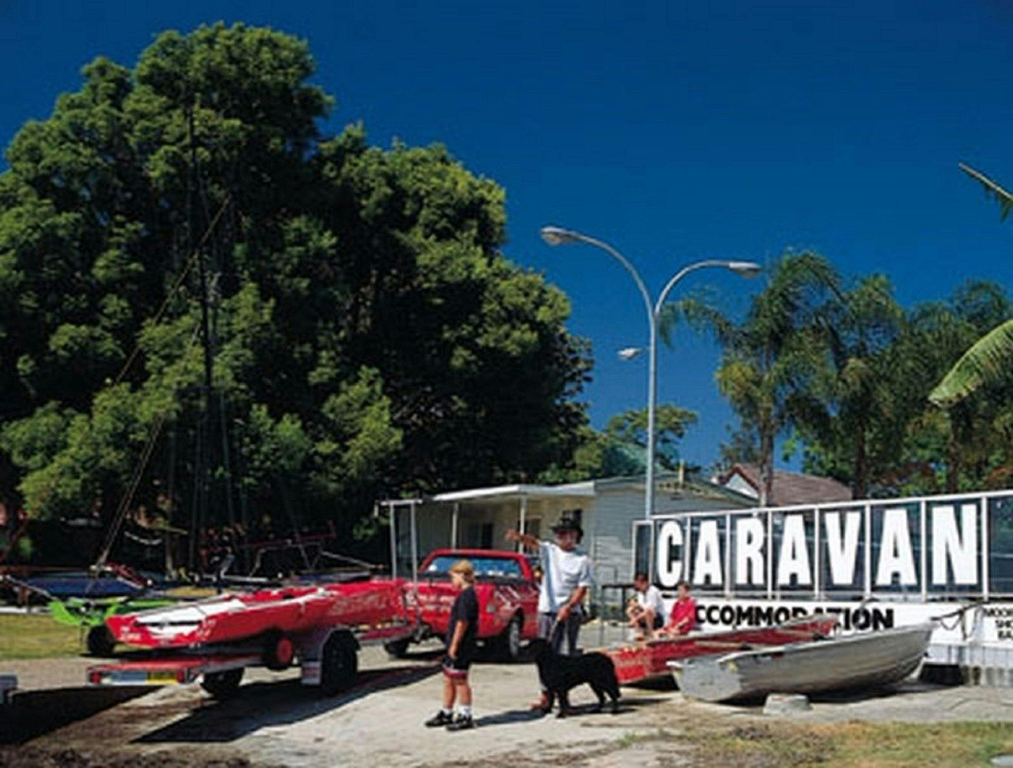 Paradise Palms Carey Bay