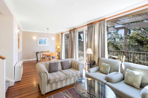 Oaks Cypress Lakes Resort 2 Bedroom Villa Living