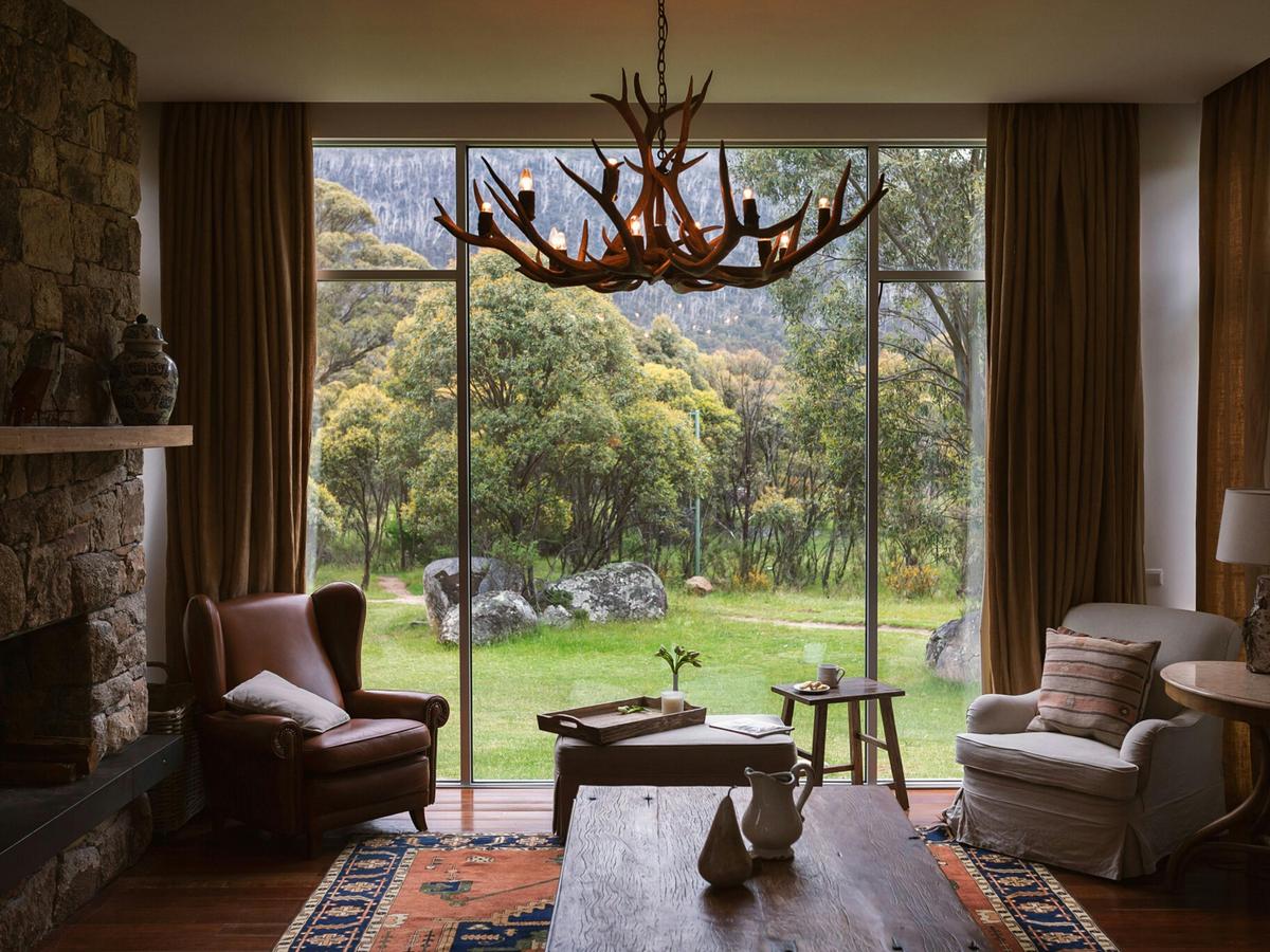 Mountain Chalet - Interior