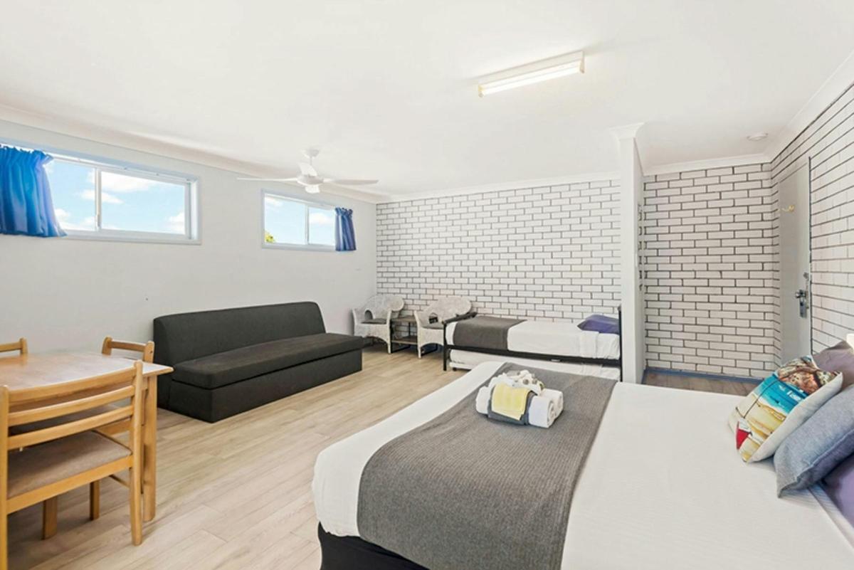 Pacific Motel