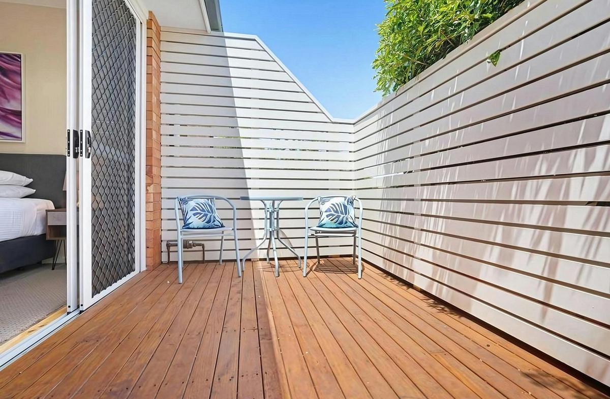 terrace / patio