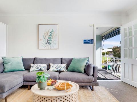 Ocean Blue Apartment Three
